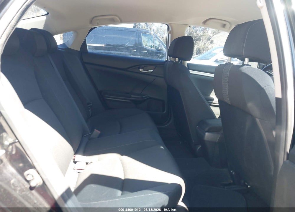 2018 HONDA CIVIC LX VIN: 2HGFC2F57JH535499