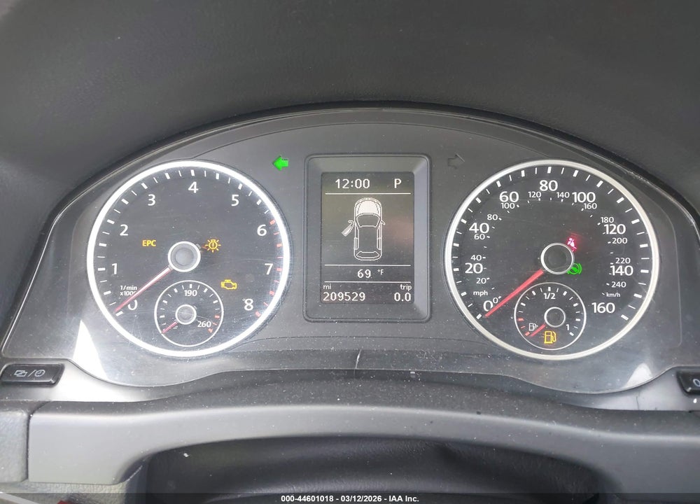 2016 VOLKSWAGEN TIGUAN S VIN: WVGAV7AX6GW558612