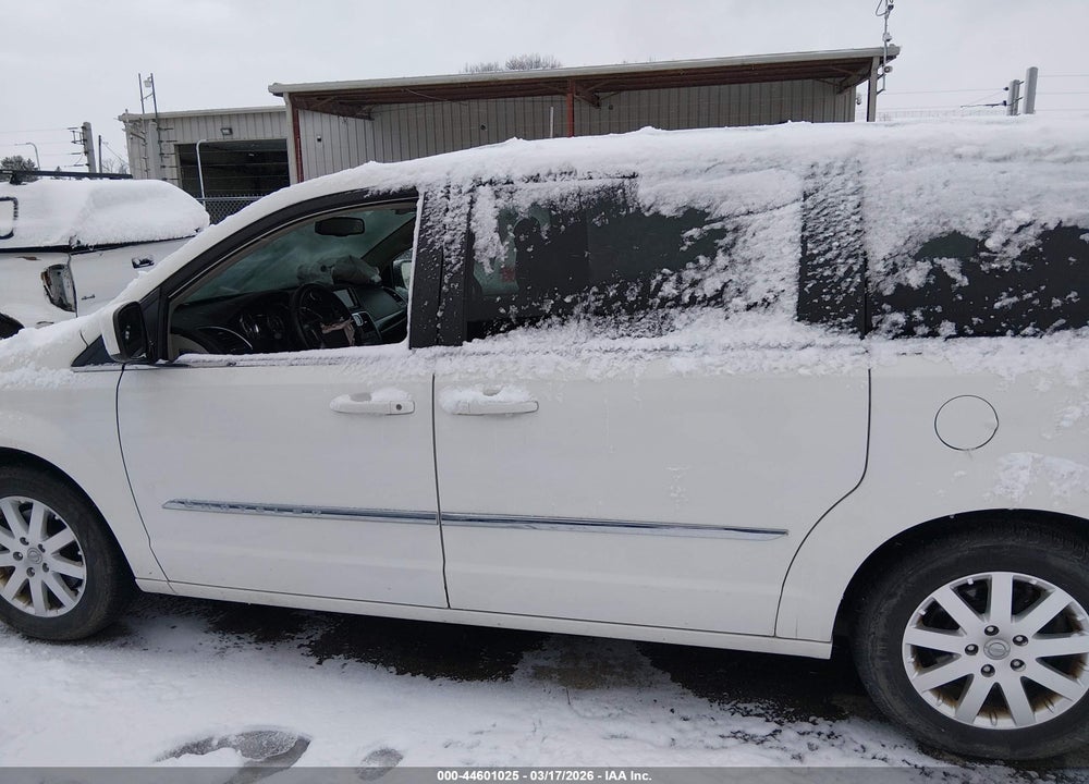 2013 CHRYSLER TOWN & COUNTRY TOURING VIN: 2C4RC1BG3DR605558