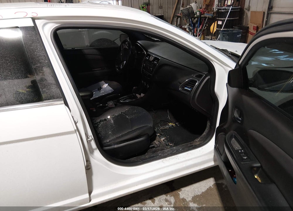 2014 CHRYSLER 200 TOURING VIN: 1C3CCBBB5EN150456