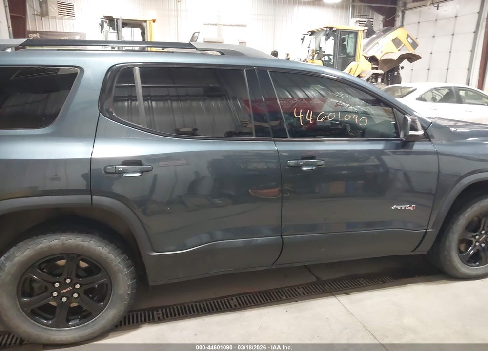 2020 GMC ACADIA AWD AT4 VIN: 1GKKNLLS4LZ193668