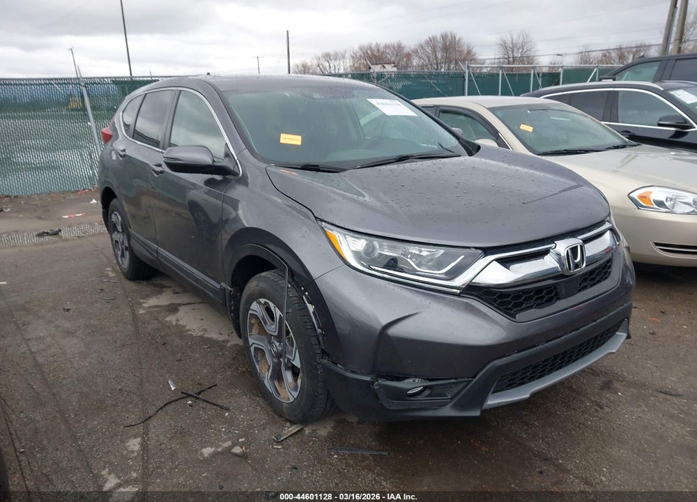 2018 HONDA CR-V EX VIN: 7FARW2H55JE002576