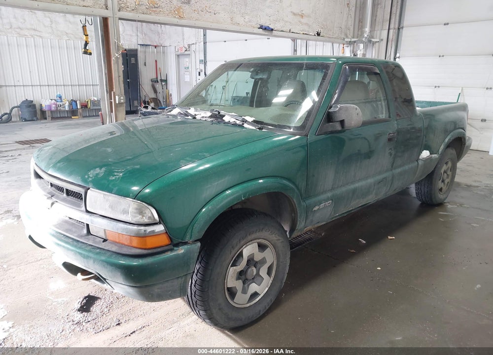 1998 CHEVROLET S-10 LS VIN: 1GCDT19X2W8248713