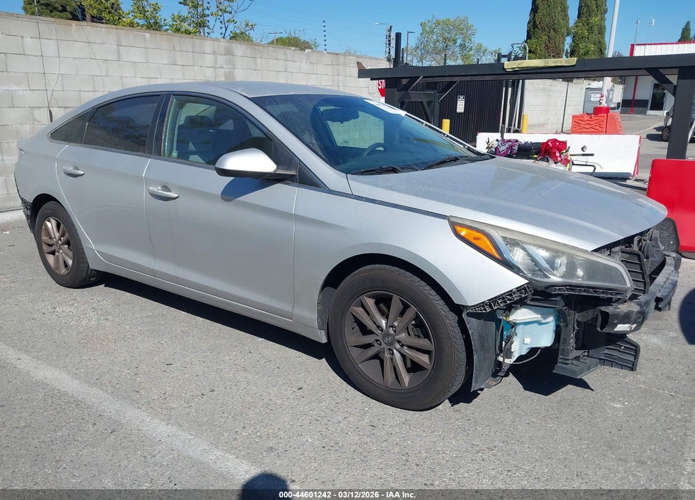2016 HYUNDAI SONATA VIN: 5NPE24AF6GH307079
