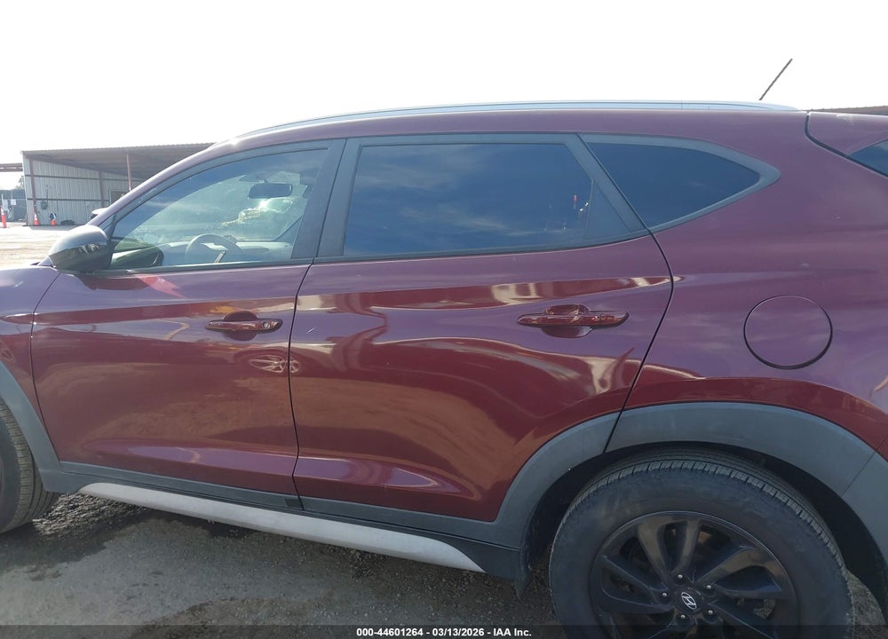 2017 HYUNDAI TUCSON LIMITED VIN: KM8J3CA48HU465494