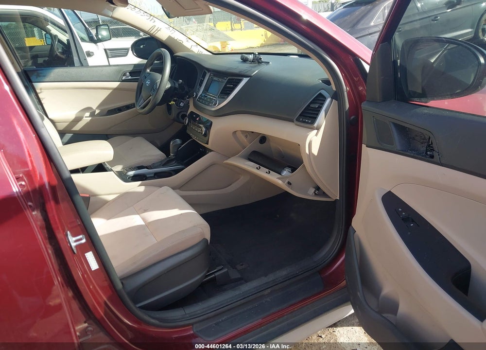 2017 HYUNDAI TUCSON LIMITED VIN: KM8J3CA48HU465494