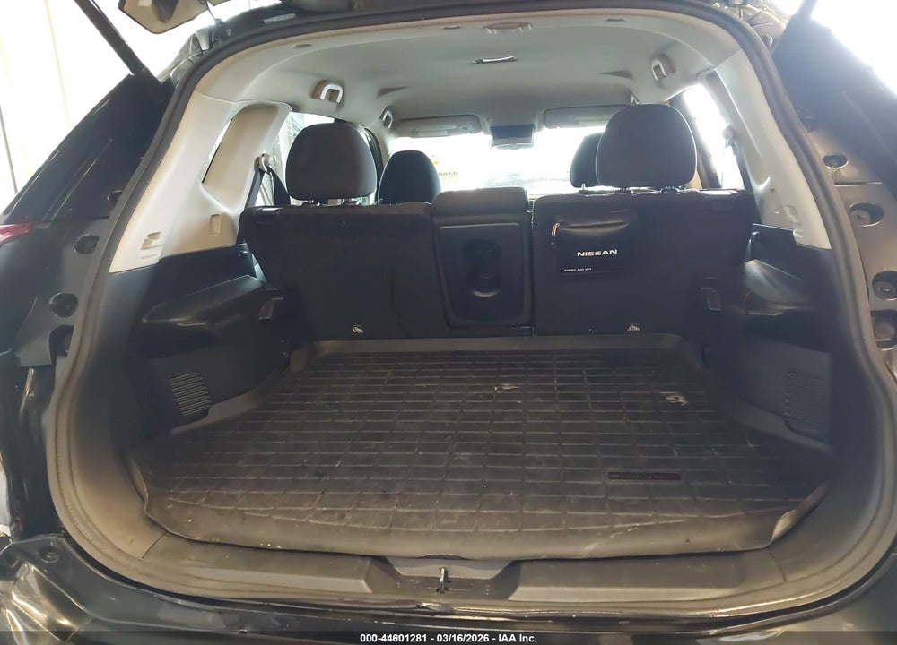 2018 NISSAN ROGUE SV VIN: 5N1AT2MV3JC726881