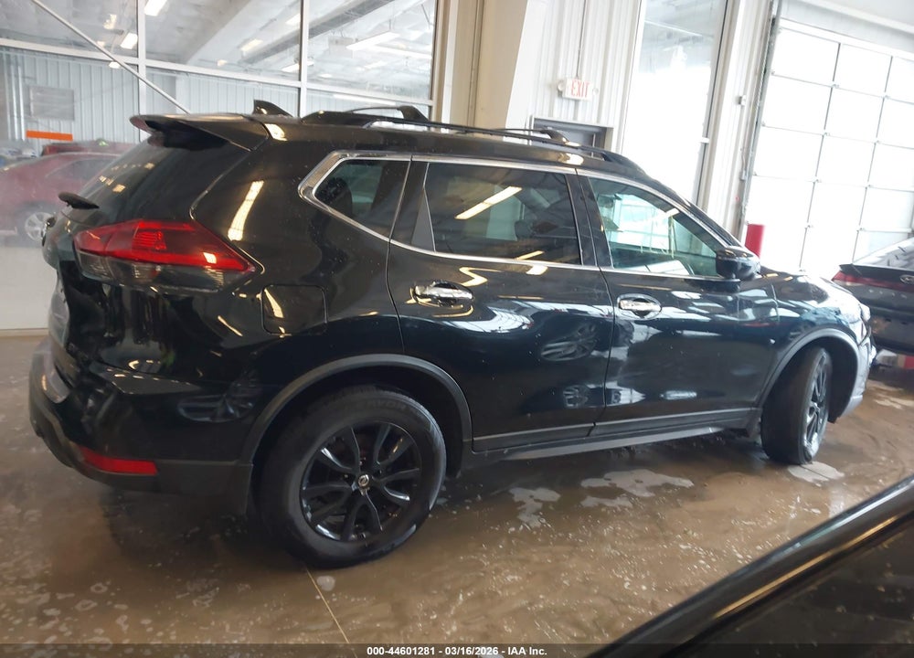 2018 NISSAN ROGUE SV VIN: 5N1AT2MV3JC726881