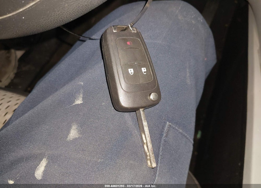 2011 CHEVROLET EQUINOX LS VIN: 2CNALBEC0B6261547
