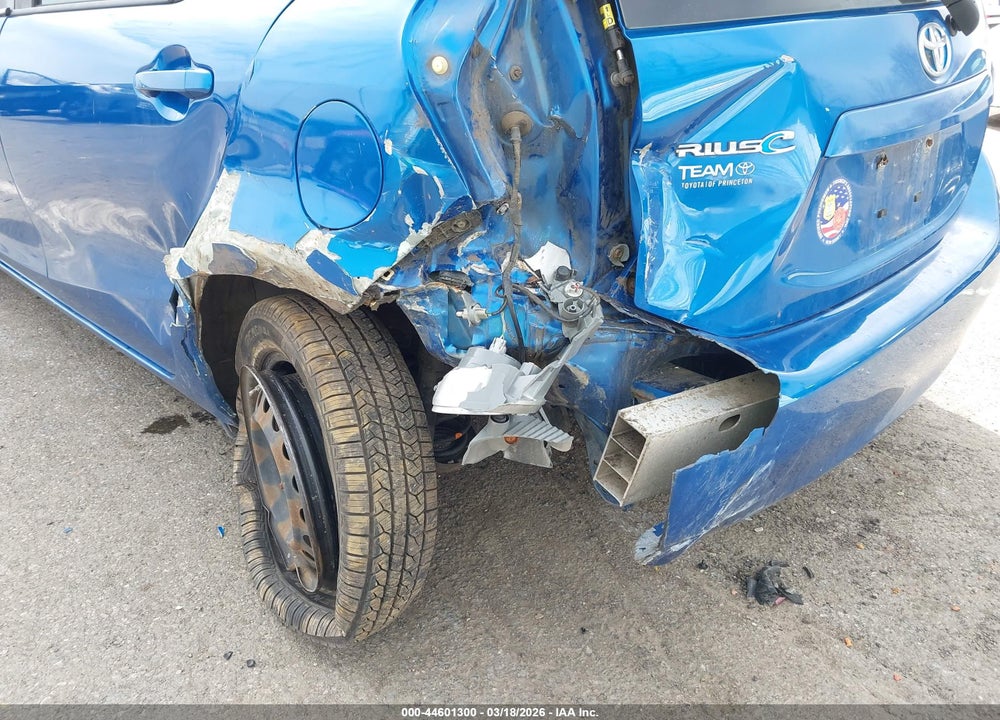 2012 TOYOTA PRIUS C THREE VIN: JTDKDTB38C1016709