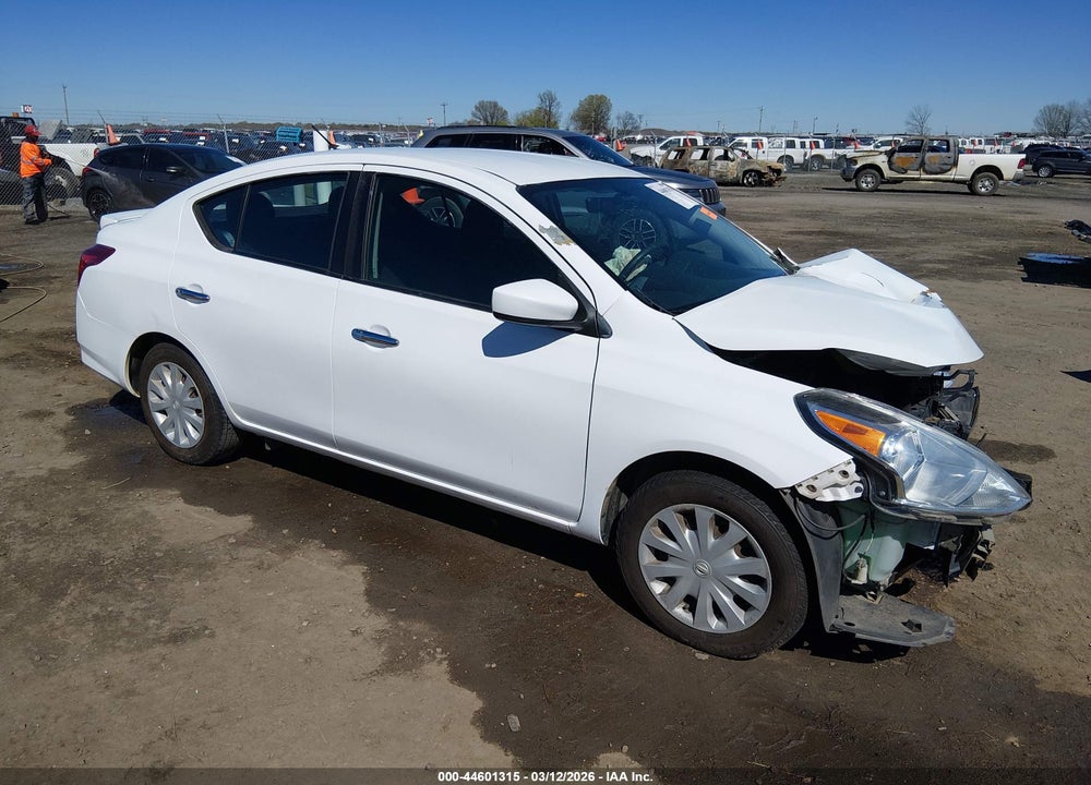 2019 NISSAN VERSA 1.6 SV VIN: 3N1CN7AP4KL827494