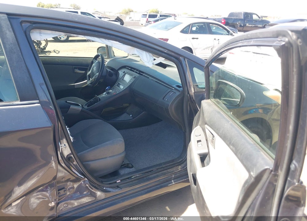 2013 TOYOTA PRIUS THREE VIN: JTDKN3DU1D1716639