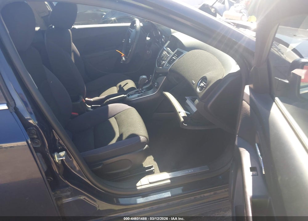 2014 CHEVROLET CRUZE 1LT AUTO VIN: 1G1PC5SB2E7236478