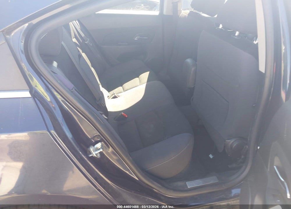 2014 CHEVROLET CRUZE 1LT AUTO VIN: 1G1PC5SB2E7236478