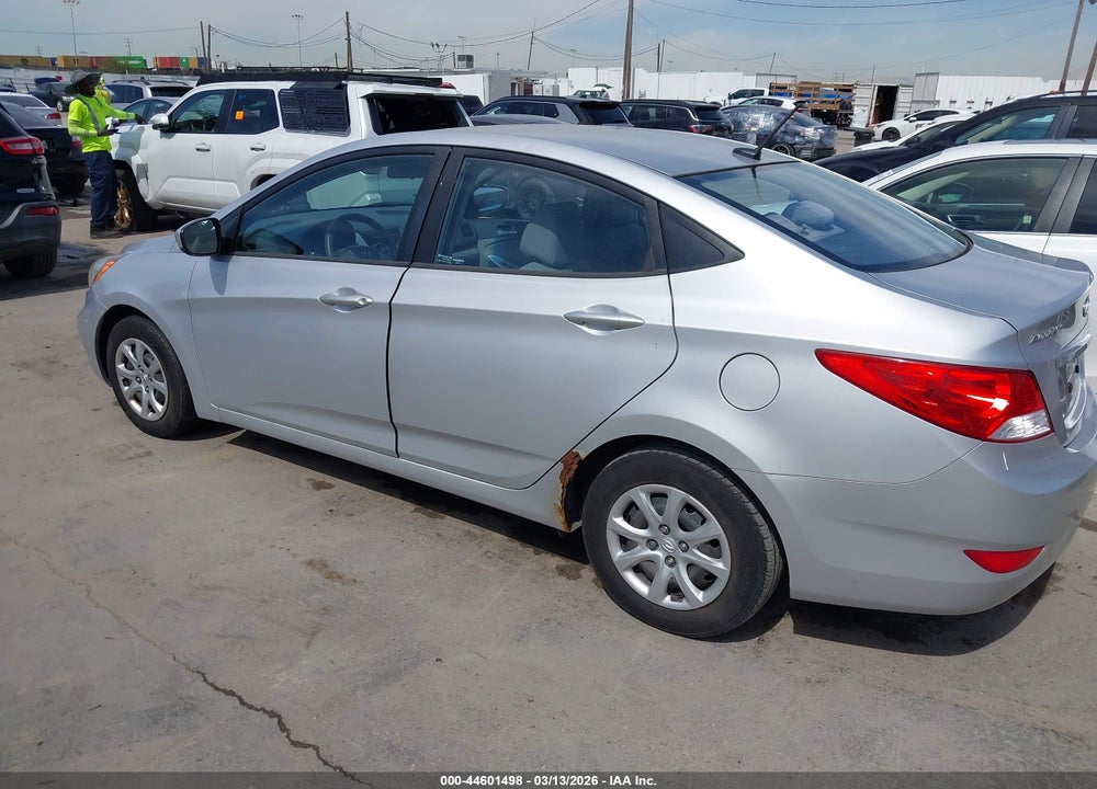 2013 HYUNDAI ACCENT GLS VIN: KMHCT4AE5DU380470