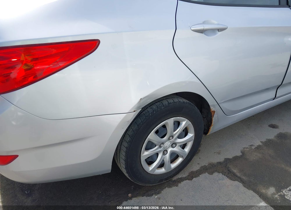 2013 HYUNDAI ACCENT GLS VIN: KMHCT4AE5DU380470