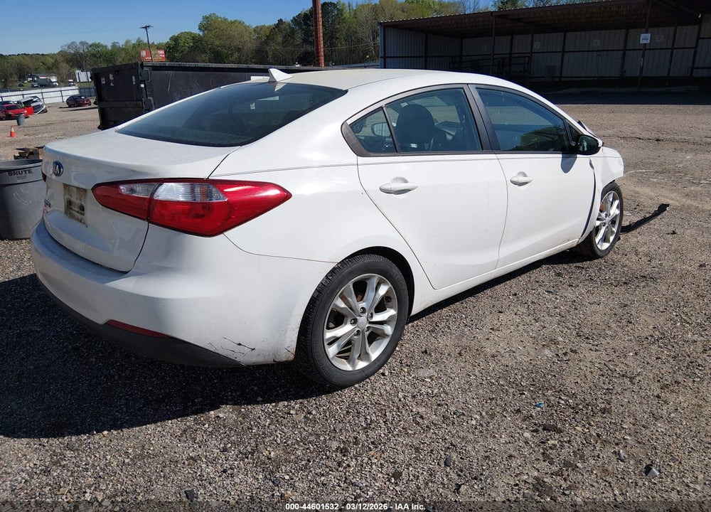 2016 KIA FORTE LX VIN: KNAFK4A63G5472007