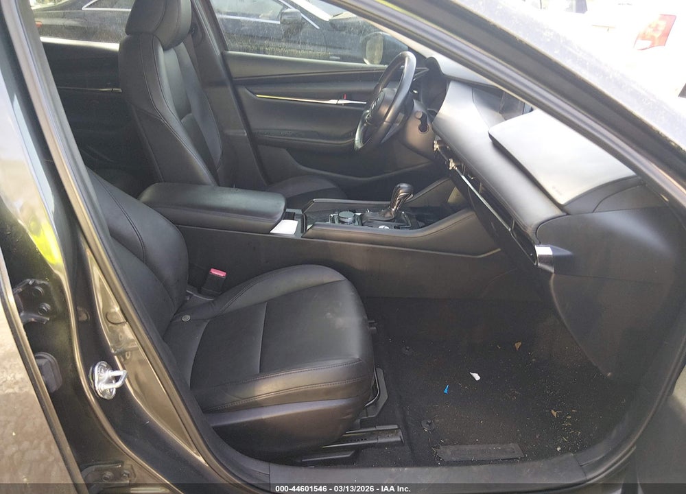 2019 MAZDA 3 PREFERRED PACKAGE VIN: 3MZBPADL5KM107427
