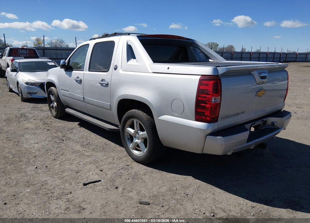 2013 CHEVROLET AVALANCHE LTZ VIN: 3GNTKGE74DG264613