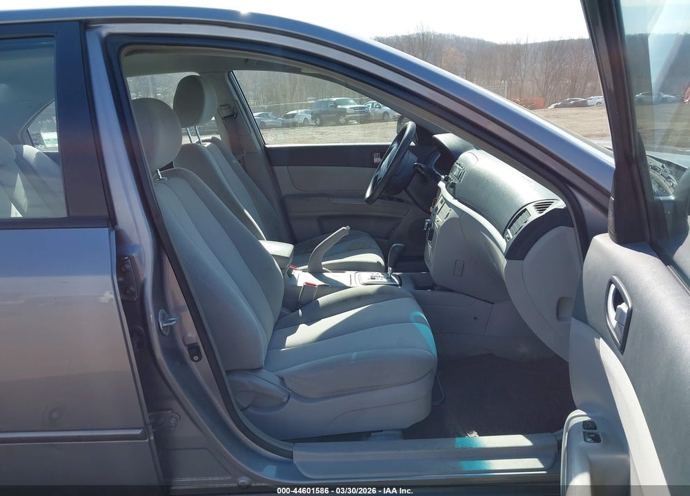 2008 HYUNDAI SONATA GLS VIN: 5NPET46C68H392907