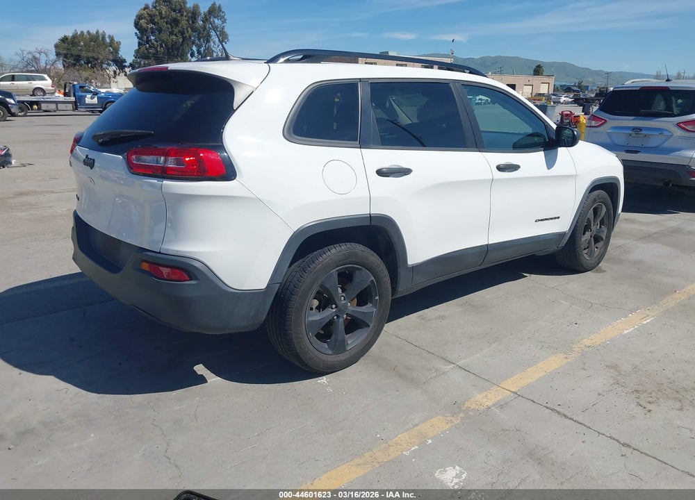 2016 JEEP CHEROKEE ALTITUDE VIN: 1C4PJMAB1GW375521