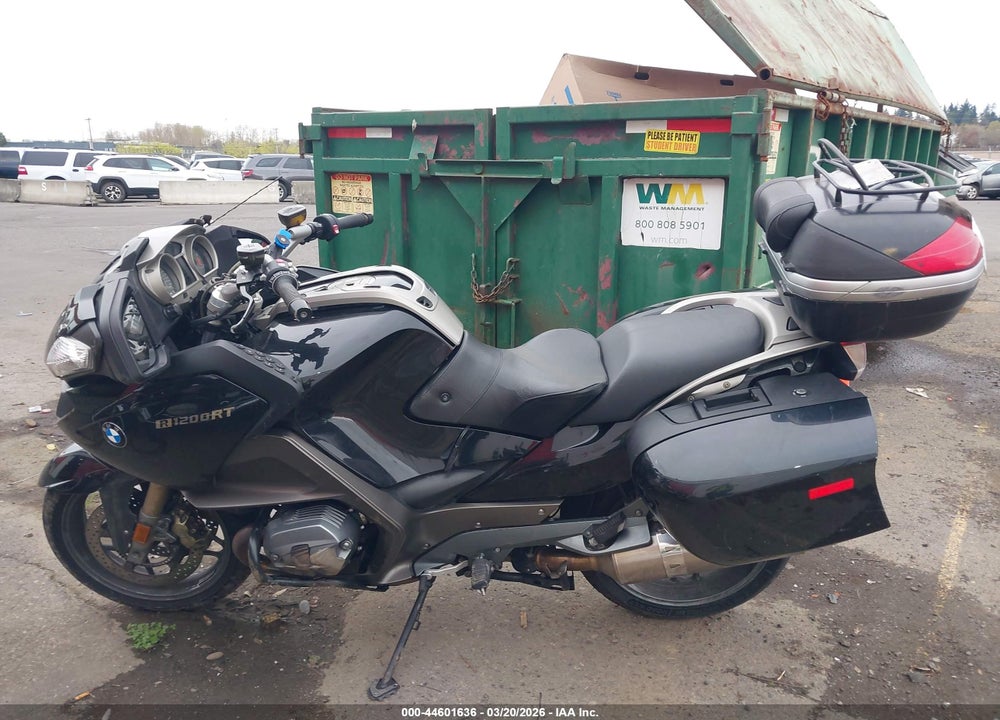 2013 BMW R1200 RT VIN: WB1044003DZW22781