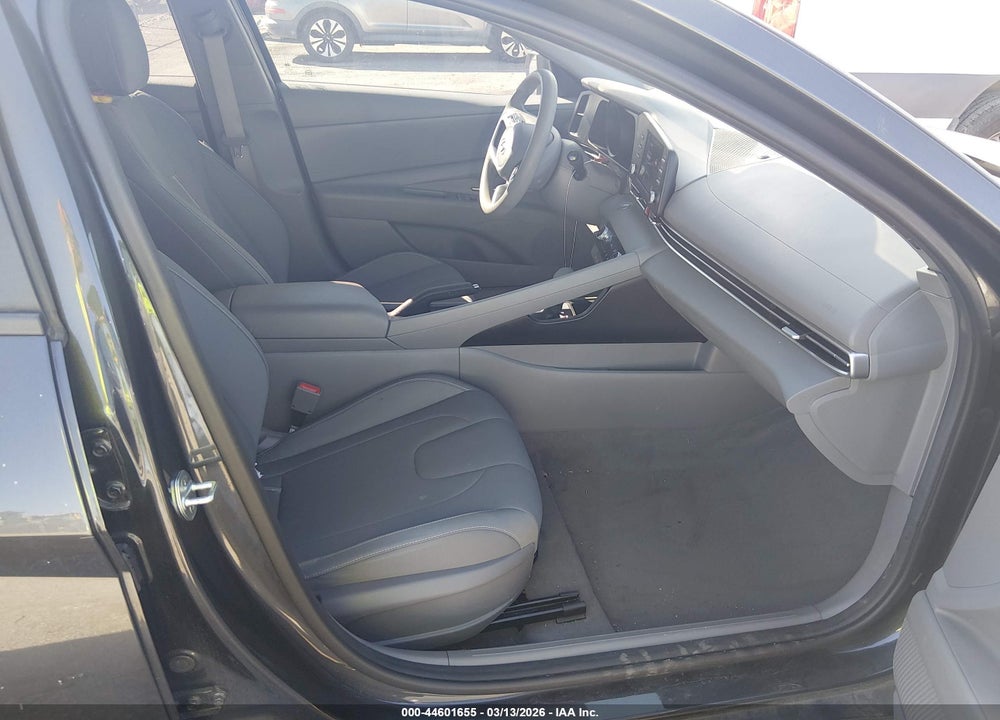 2023 HYUNDAI ELANTRA SEL VIN: 5NPLM4AG0PH087383