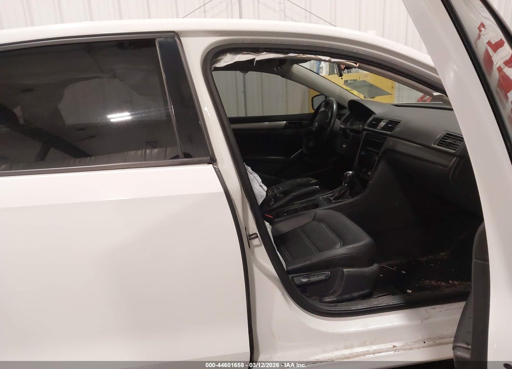 2014 VOLKSWAGEN PASSAT 2.5L WOLFSBURG EDITION VIN: 1VWAH7A38EC019946