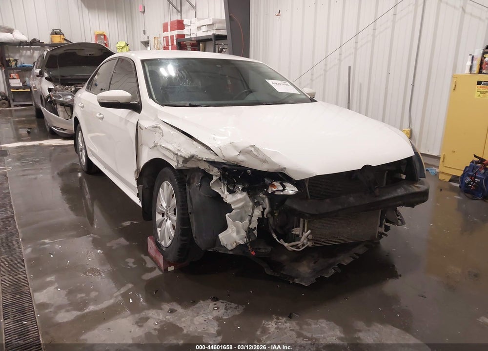 2014 VOLKSWAGEN PASSAT 2.5L WOLFSBURG EDITION VIN: 1VWAH7A38EC019946