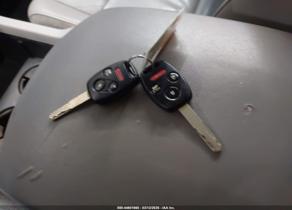 2012 HONDA PILOT EX-L VIN: 5FNYF4H59CB050913