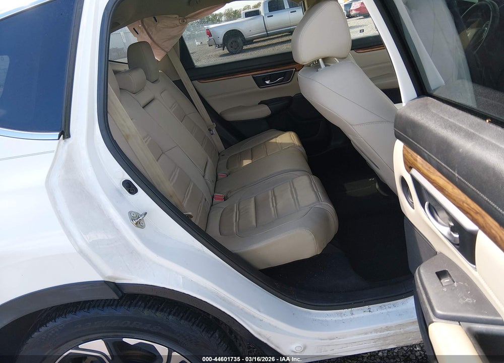 2017 HONDA CR-V TOURING VIN: 5J6RW1H97HL002069