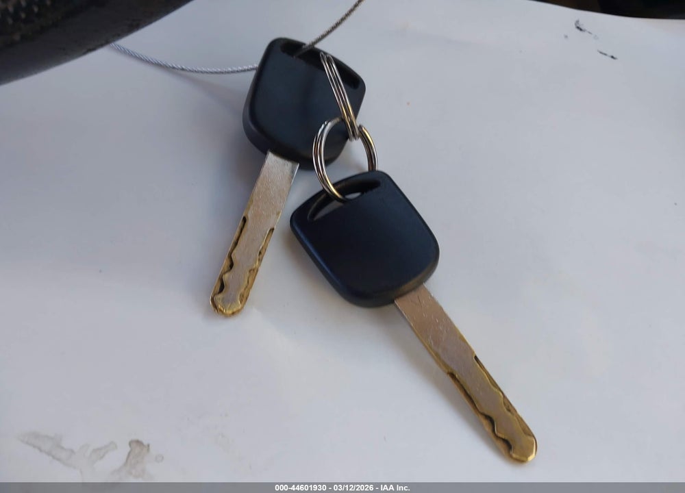 2010 HONDA CIVIC LX VIN: 19XFA1F54AE014444