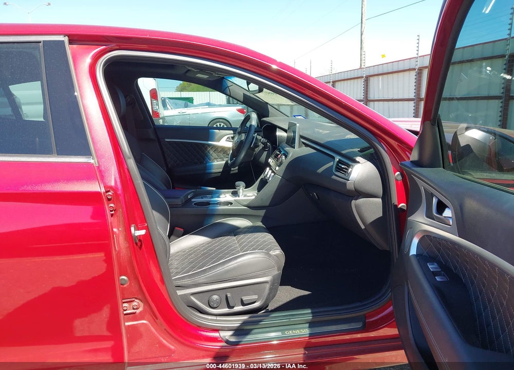 2021 GENESIS G70 3.3T RWD VIN: KMTG34LEXMU066589