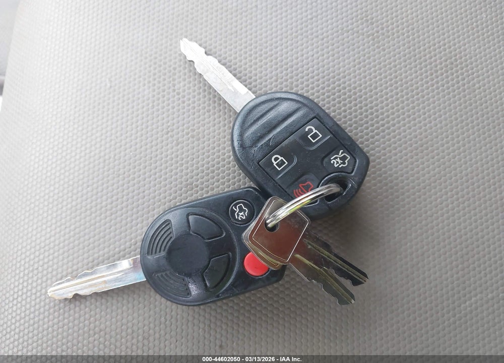 2008 FORD ESCAPE XLT VIN: 1FMCU93188KD83997