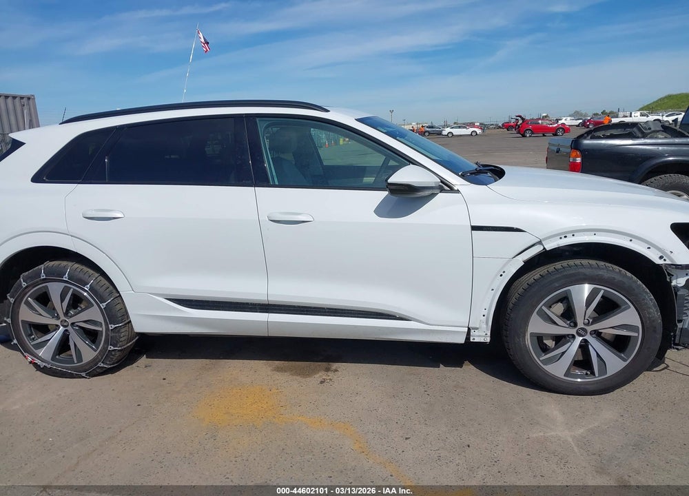 2024 AUDI Q8 E-TRON PREMIUM QUATTRO VIN: WA14AAGE5RB017121