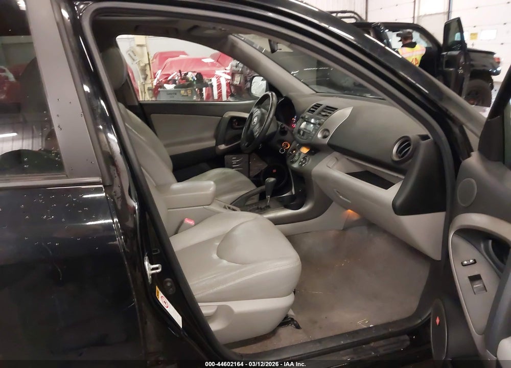 2008 TOYOTA RAV4 LIMITED V6 VIN: JTMBK31VX85048103