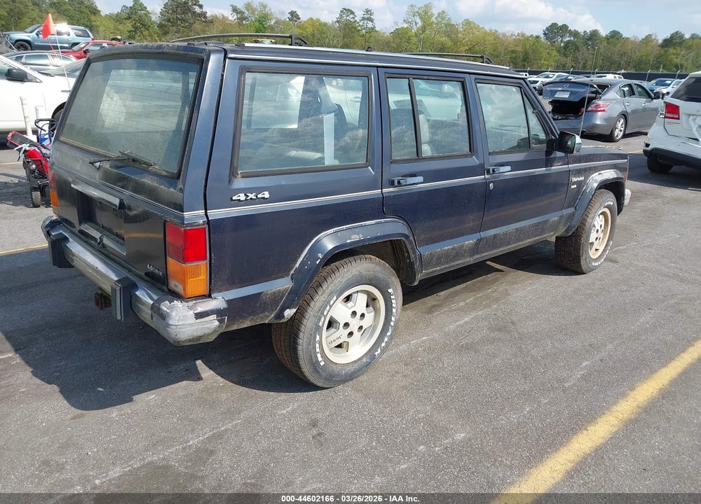 1990 JEEP CHEROKEE LAREDO VIN: 1J4FJ58L0LL231867