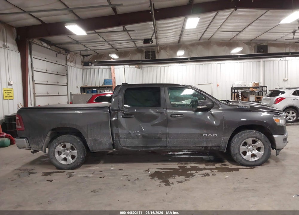 2022 RAM 1500 BIG HORN  4X4 6'4 BOX VIN: 1C6RRFMG0NN383723