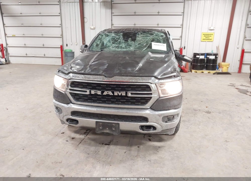 2022 RAM 1500 BIG HORN  4X4 6'4 BOX VIN: 1C6RRFMG0NN383723