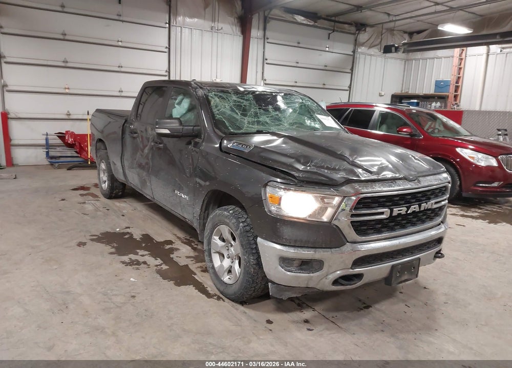 2022 RAM 1500 BIG HORN  4X4 6'4 BOX VIN: 1C6RRFMG0NN383723