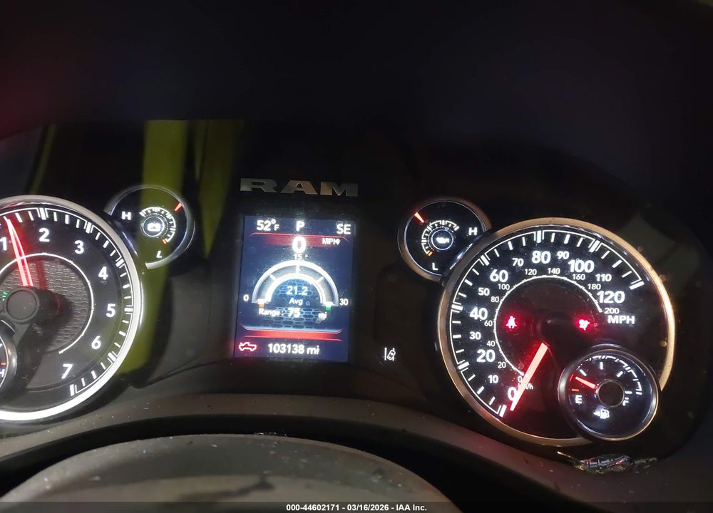 2022 RAM 1500 BIG HORN  4X4 6'4 BOX VIN: 1C6RRFMG0NN383723