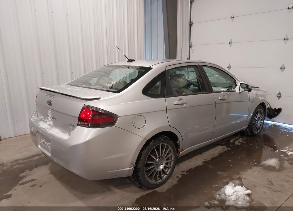 2011 FORD FOCUS SES VIN: 1FAHP3GN4BW149471