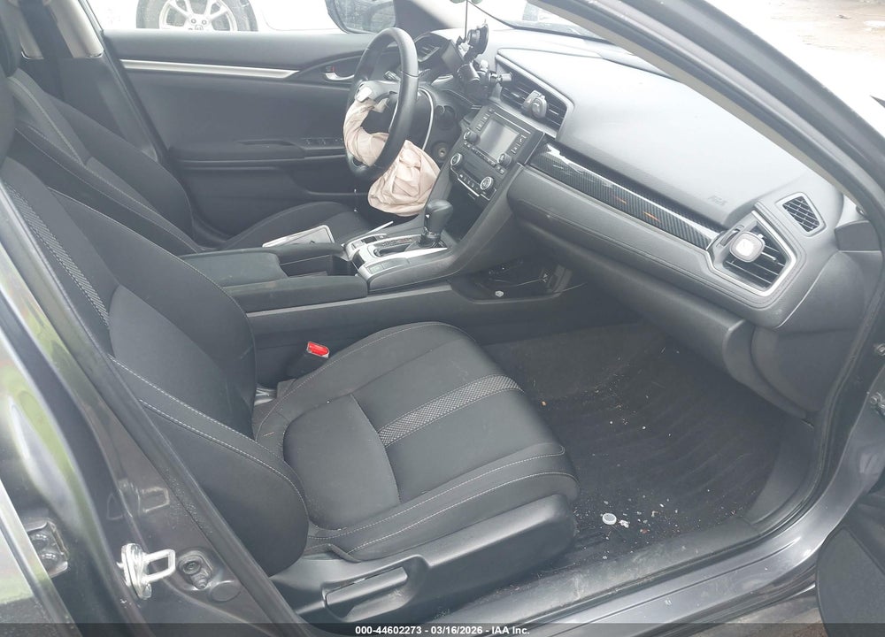 2020 HONDA CIVIC LX VIN: 2HGFC2F65LH586303