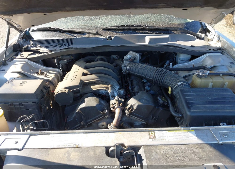 2008 CHRYSLER 300 LX VIN: 2C3KA43R68H179700