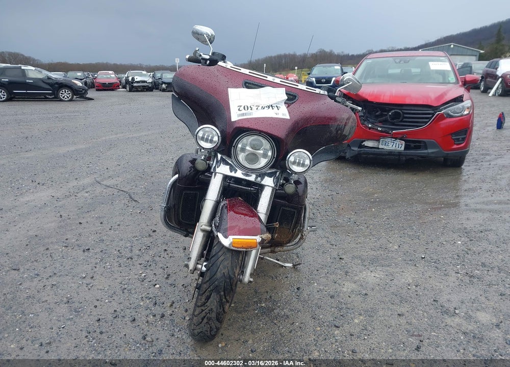 2014 HARLEY-DAVIDSON FLHTK ELECTRA GLIDE ULTRA LTD VIN: 1HD1KEL18EB655890
