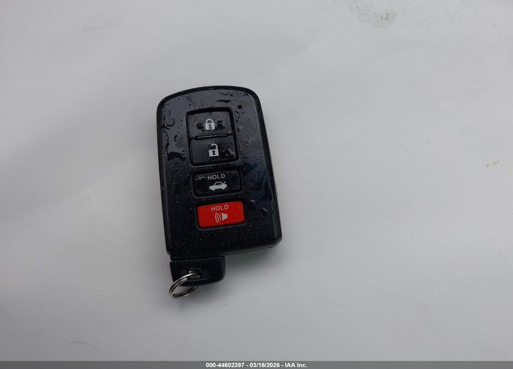 2017 TOYOTA CAMRY XLE VIN: 4T1BF1FK5HU780552
