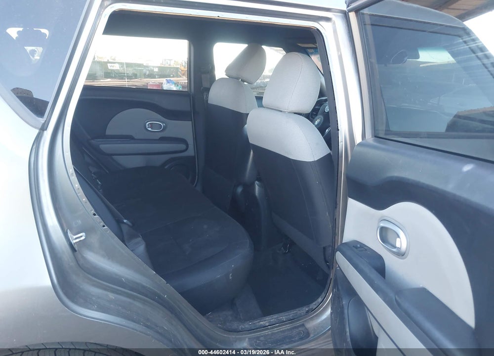 2015 KIA SOUL VIN: KNDJN2A25F7142703