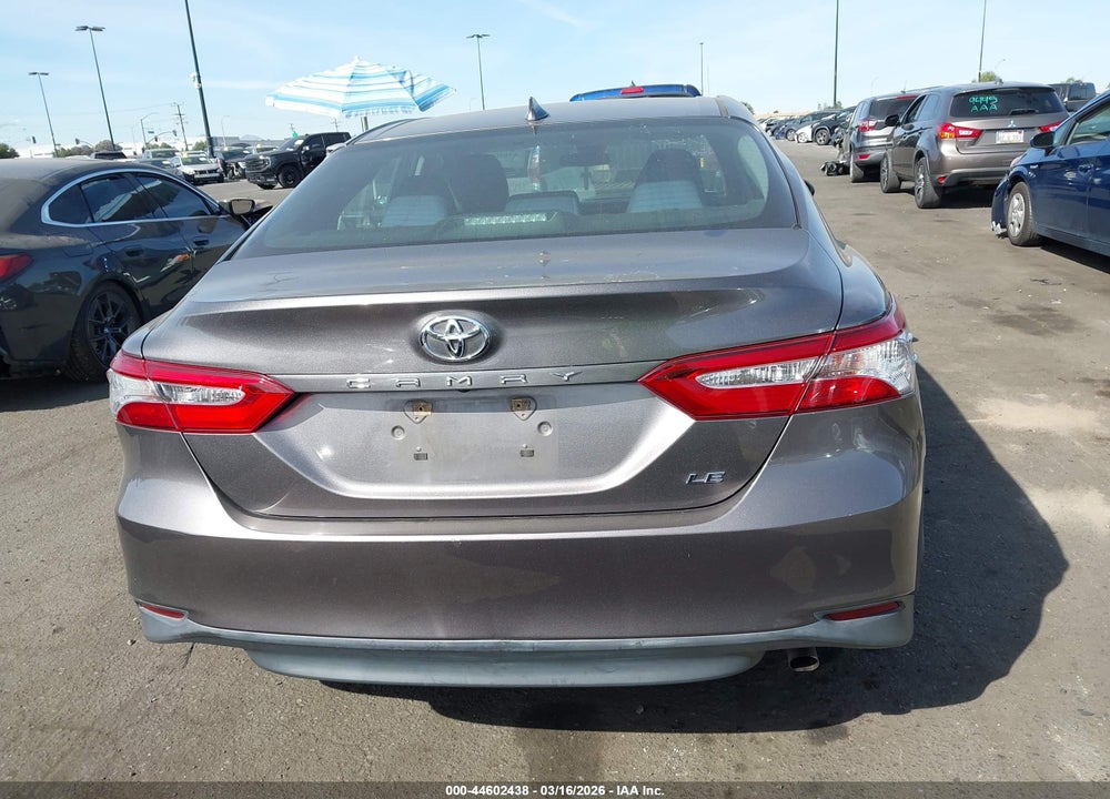 2019 TOYOTA CAMRY LE VIN: 4T1B11HK5KU229735