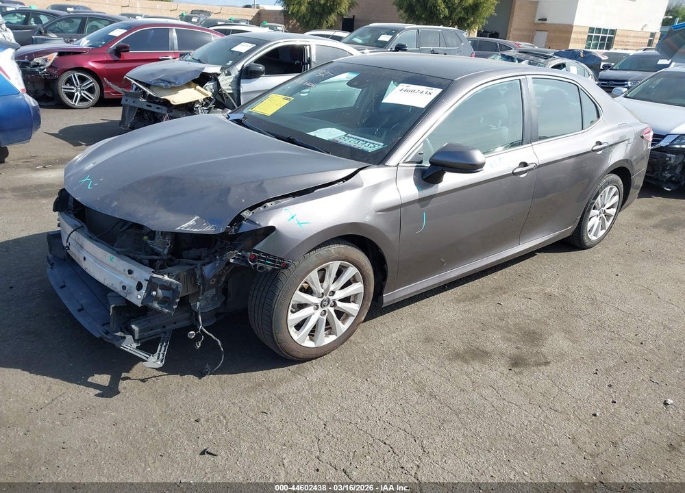 2019 TOYOTA CAMRY LE VIN: 4T1B11HK5KU229735