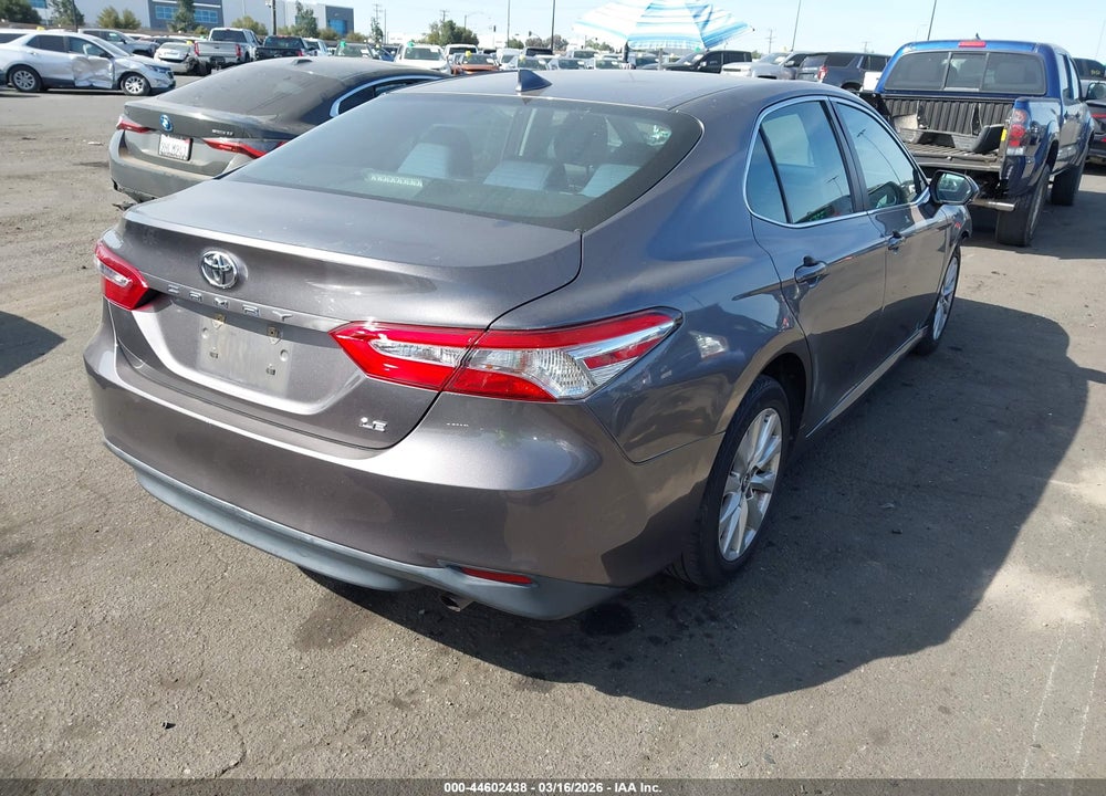 2019 TOYOTA CAMRY LE VIN: 4T1B11HK5KU229735